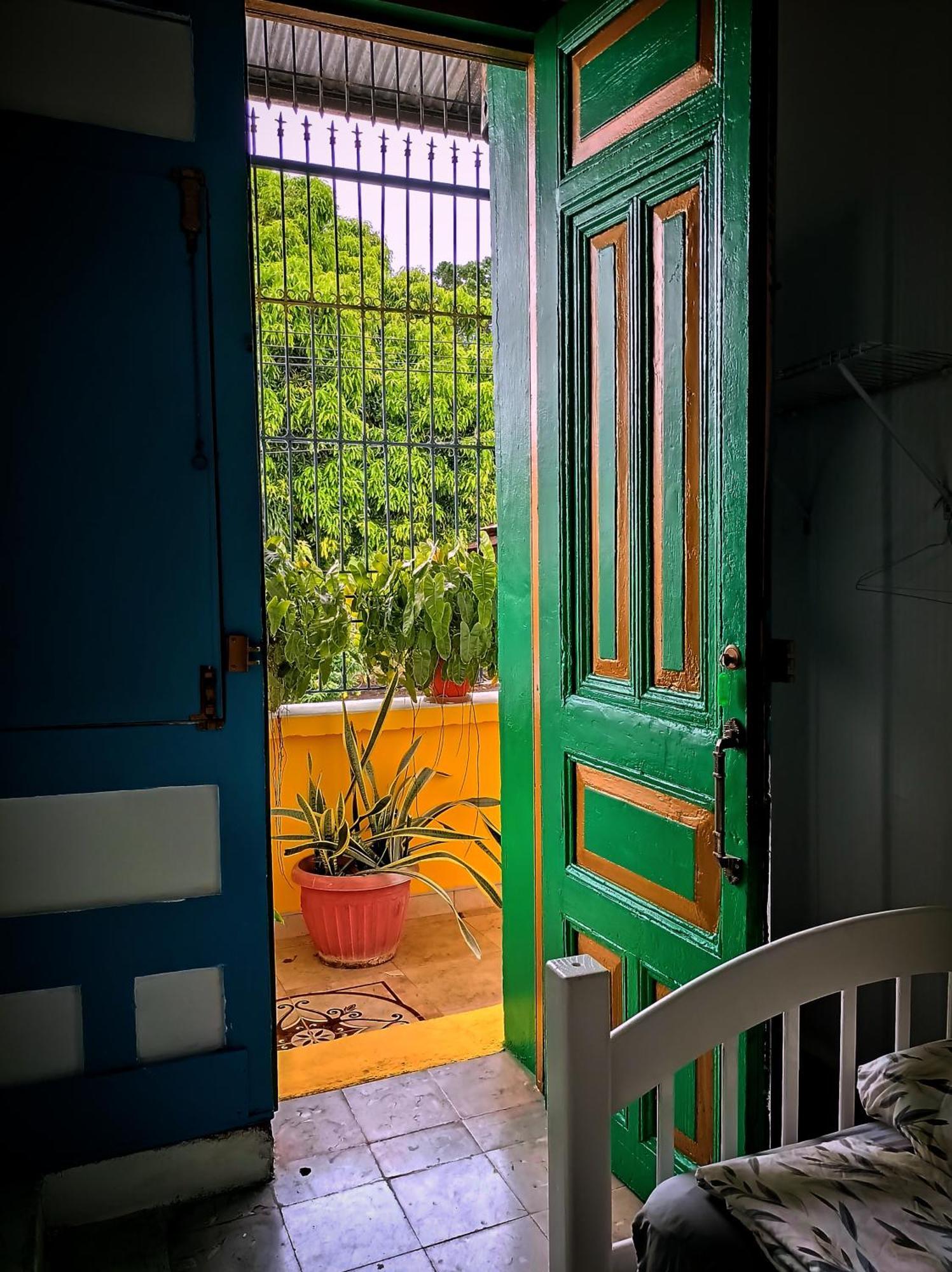 Las Catalinas Anton Panama Room photo