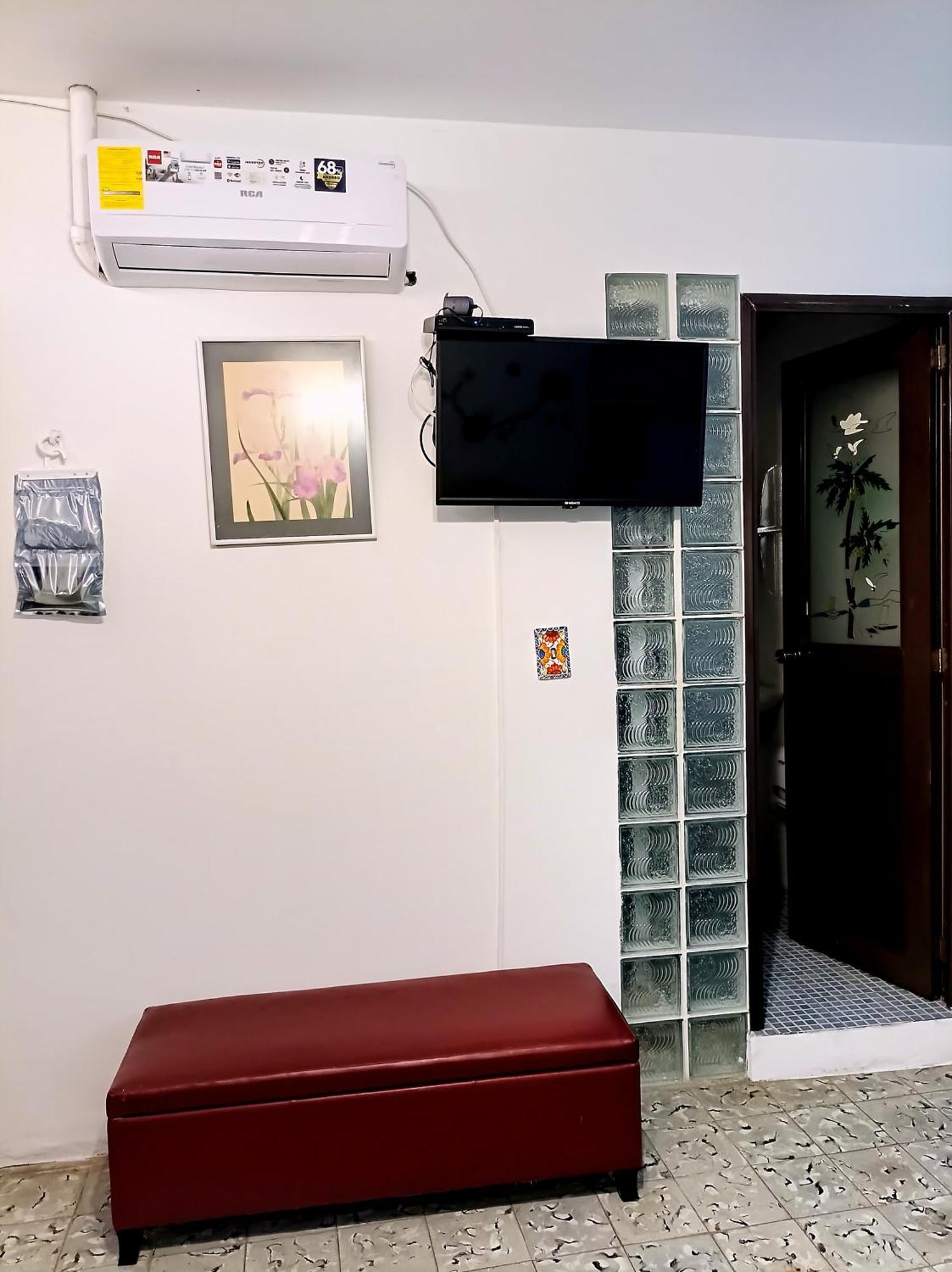 Las Catalinas Anton Panama Room photo