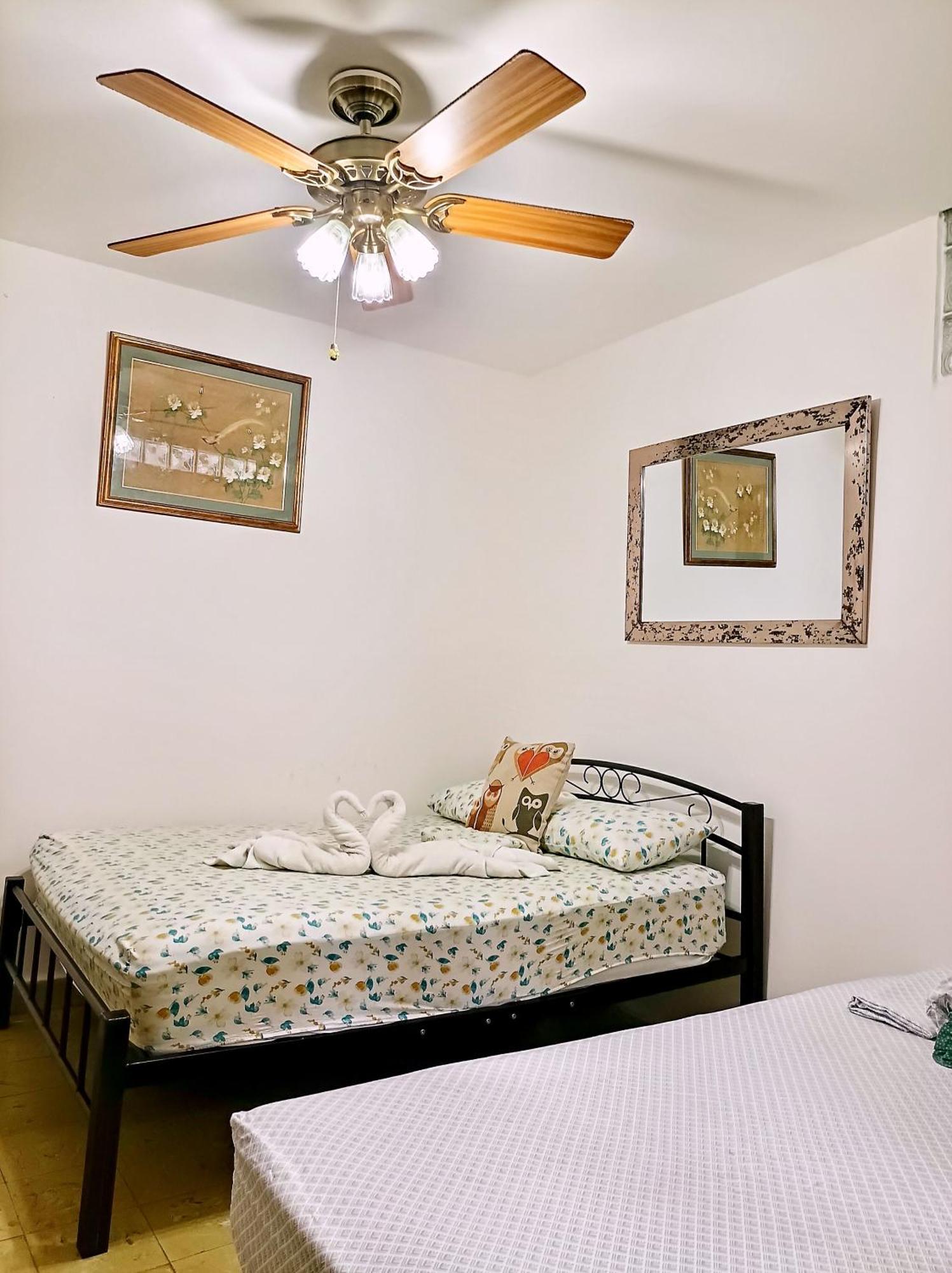 Las Catalinas Anton Panama Room photo