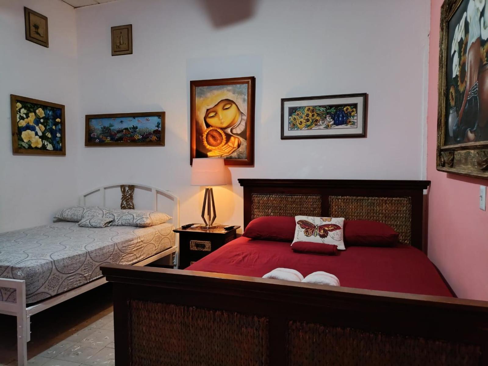 Las Catalinas Anton Panama Room photo