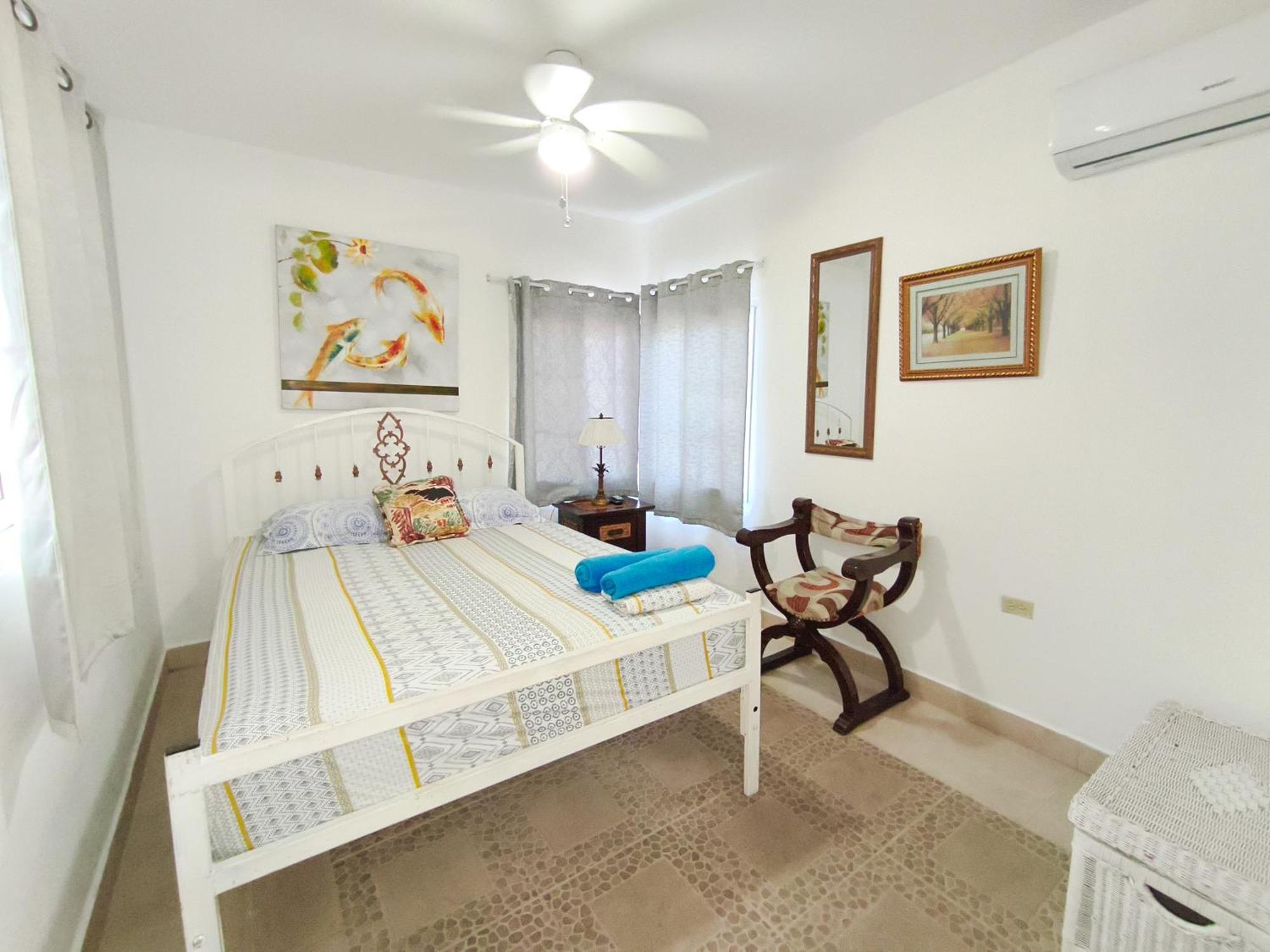 Las Catalinas Anton Panama Room photo