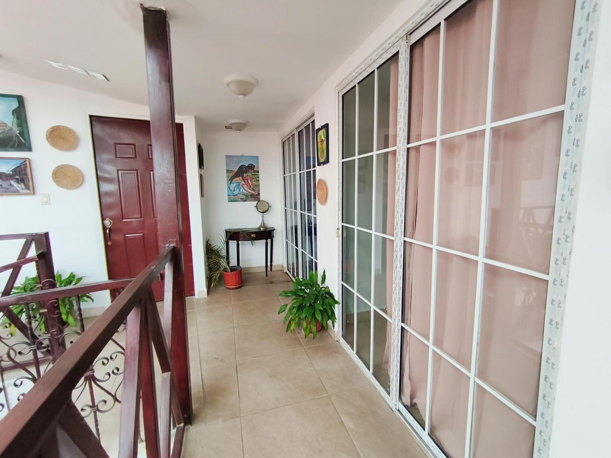 Las Catalinas Anton Panama Room photo